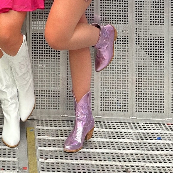 Metallic Purple Cowgirl boots - perfect for the Eras Tour - Picture 4 of 5
